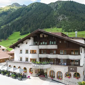 https://alpenhotel-ischglerhof.ischgl-hotels.net